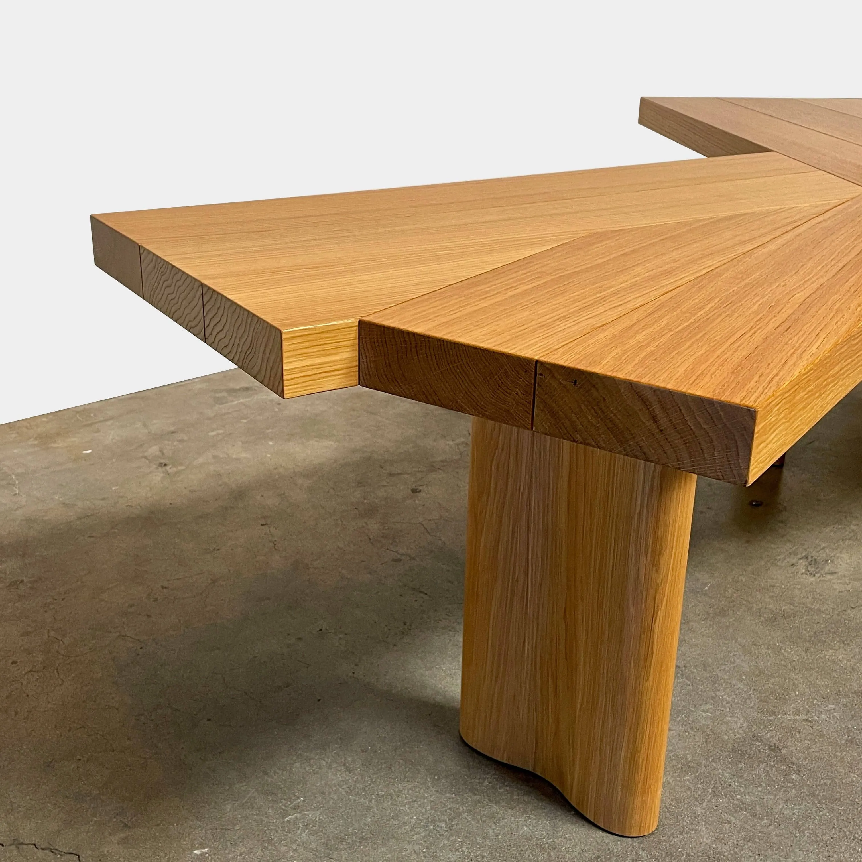 Cassina Ventaglio Table