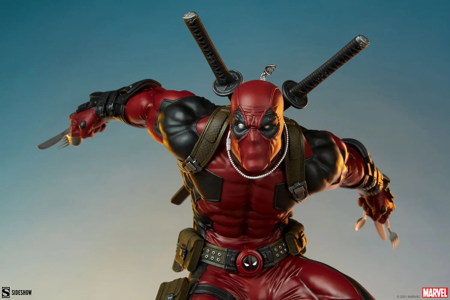 Deadpool Premium Format™ Figure