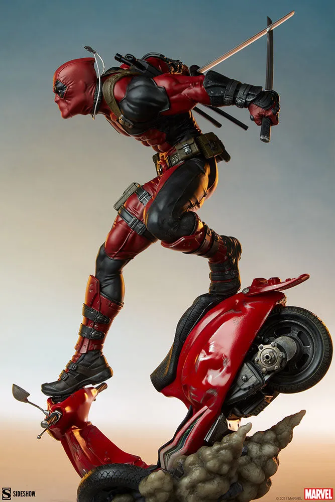 Deadpool Premium Format™ Figure