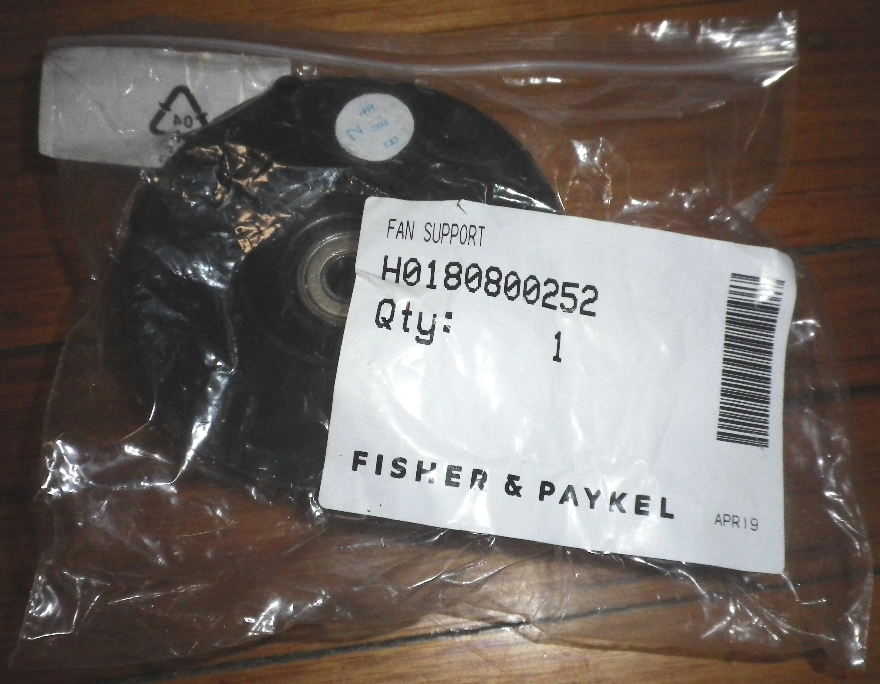 Haier, Fisher & Paykel DH8060P1 Dryer Fan Bearing Assembly - Part # H0180800252