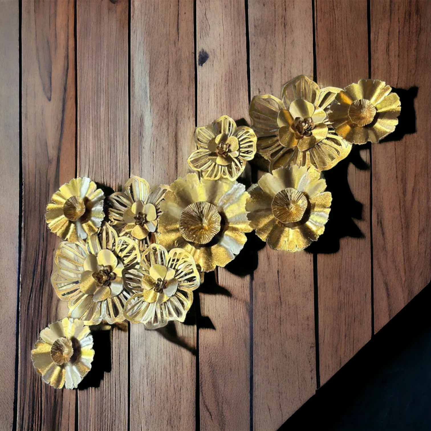 Metal Decor Wall Hanging (Flowers)