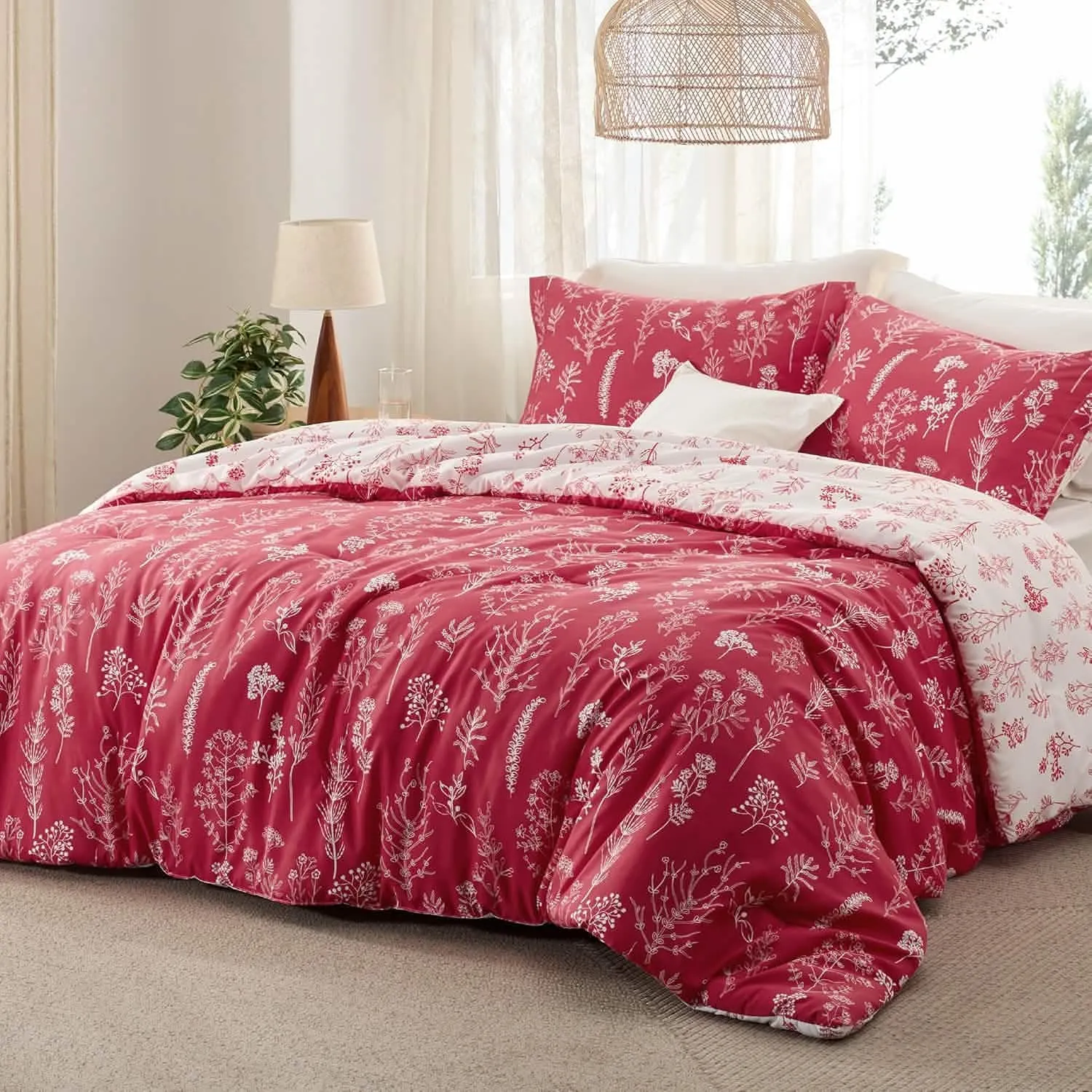 Reversible Floral Print Comforter Set