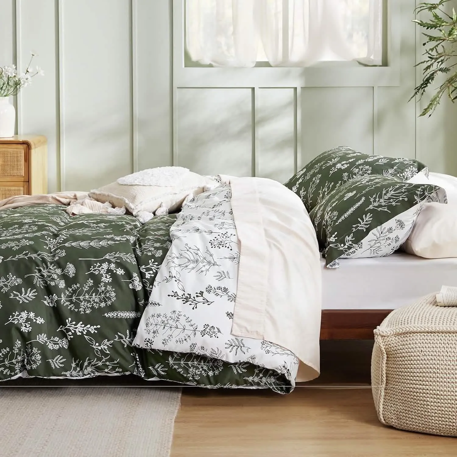 Reversible Floral Print Comforter Set