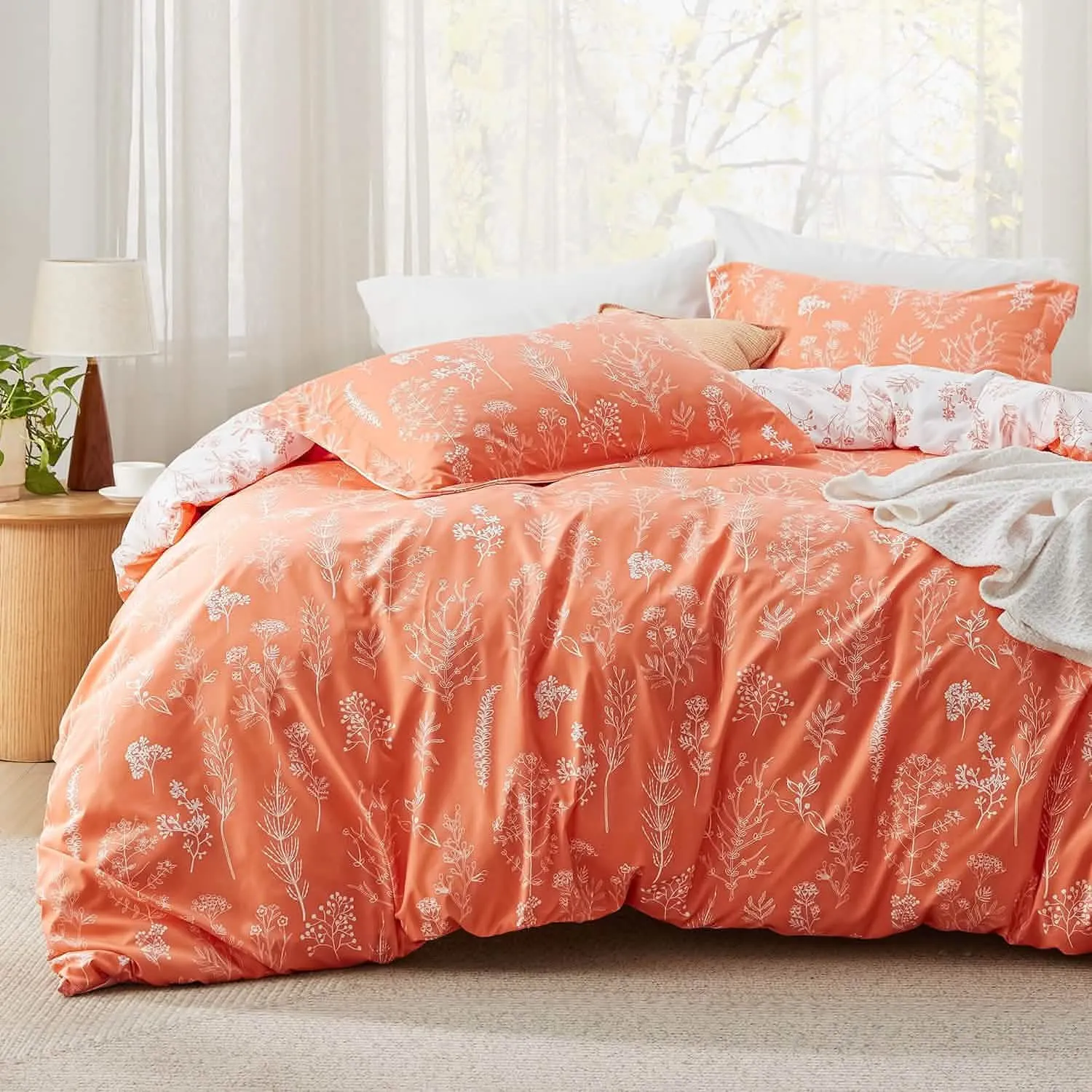 Reversible Floral Print Comforter Set