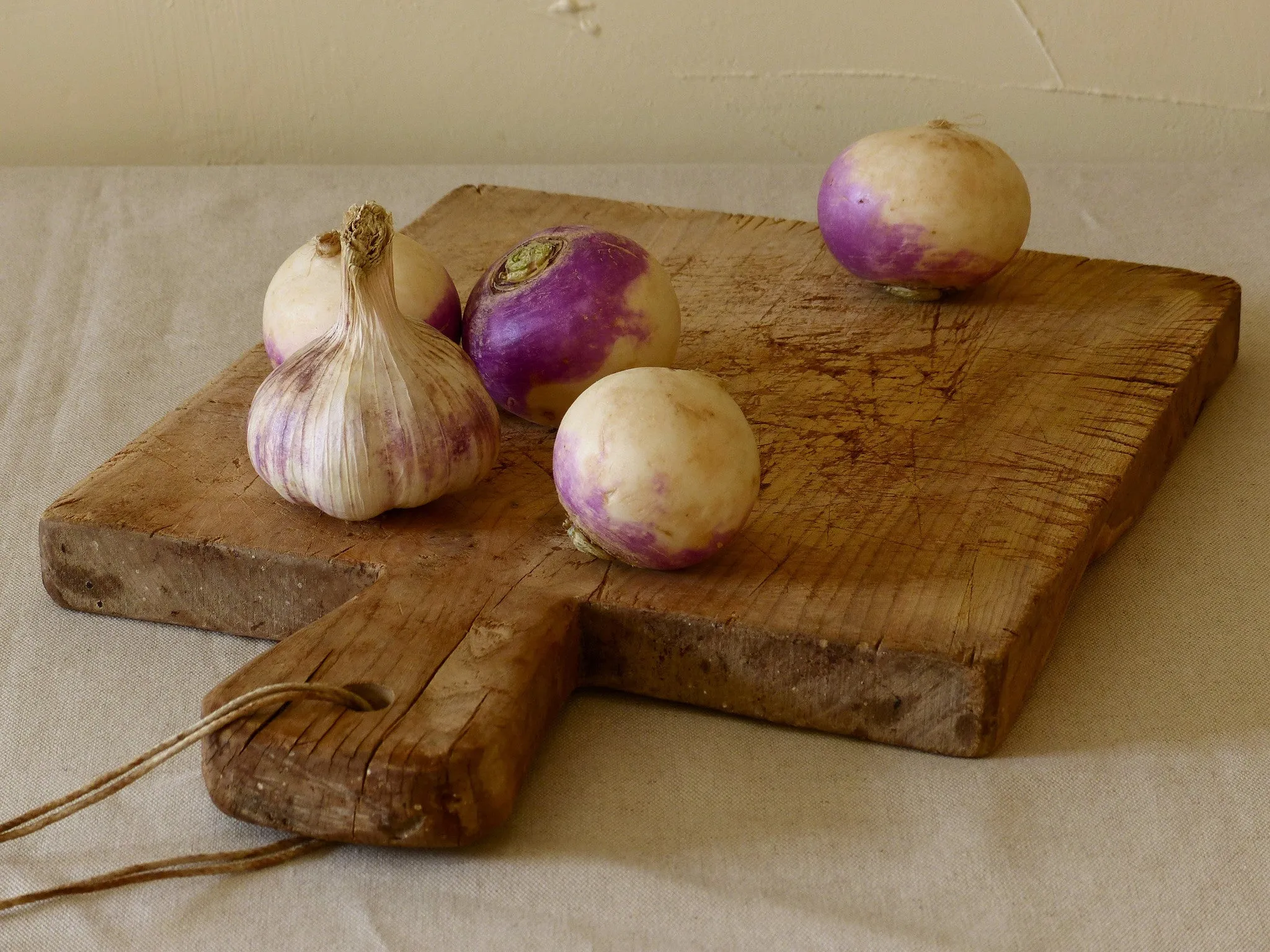 Rustic French cutting board with string