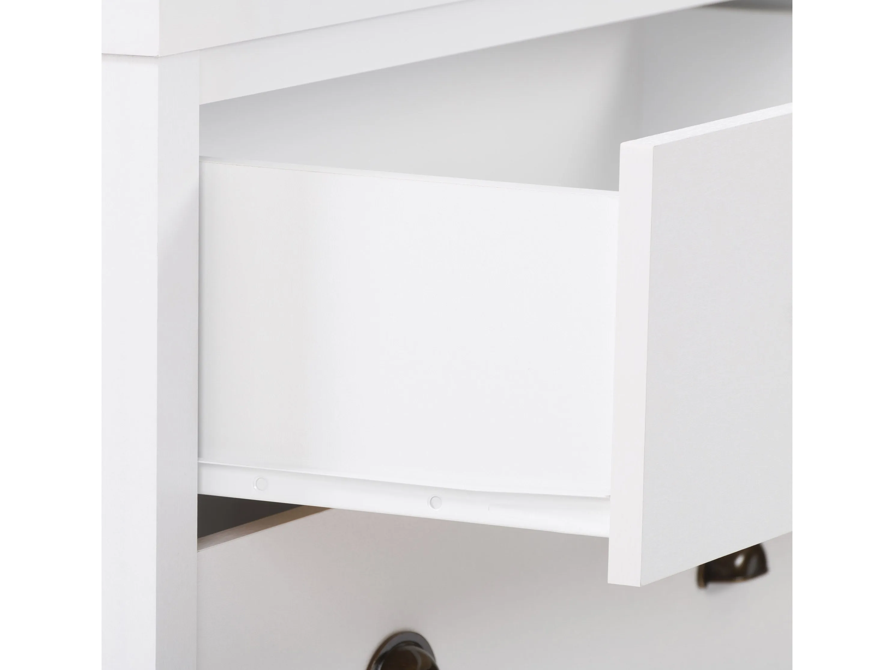 White 5 Drawer Dresser