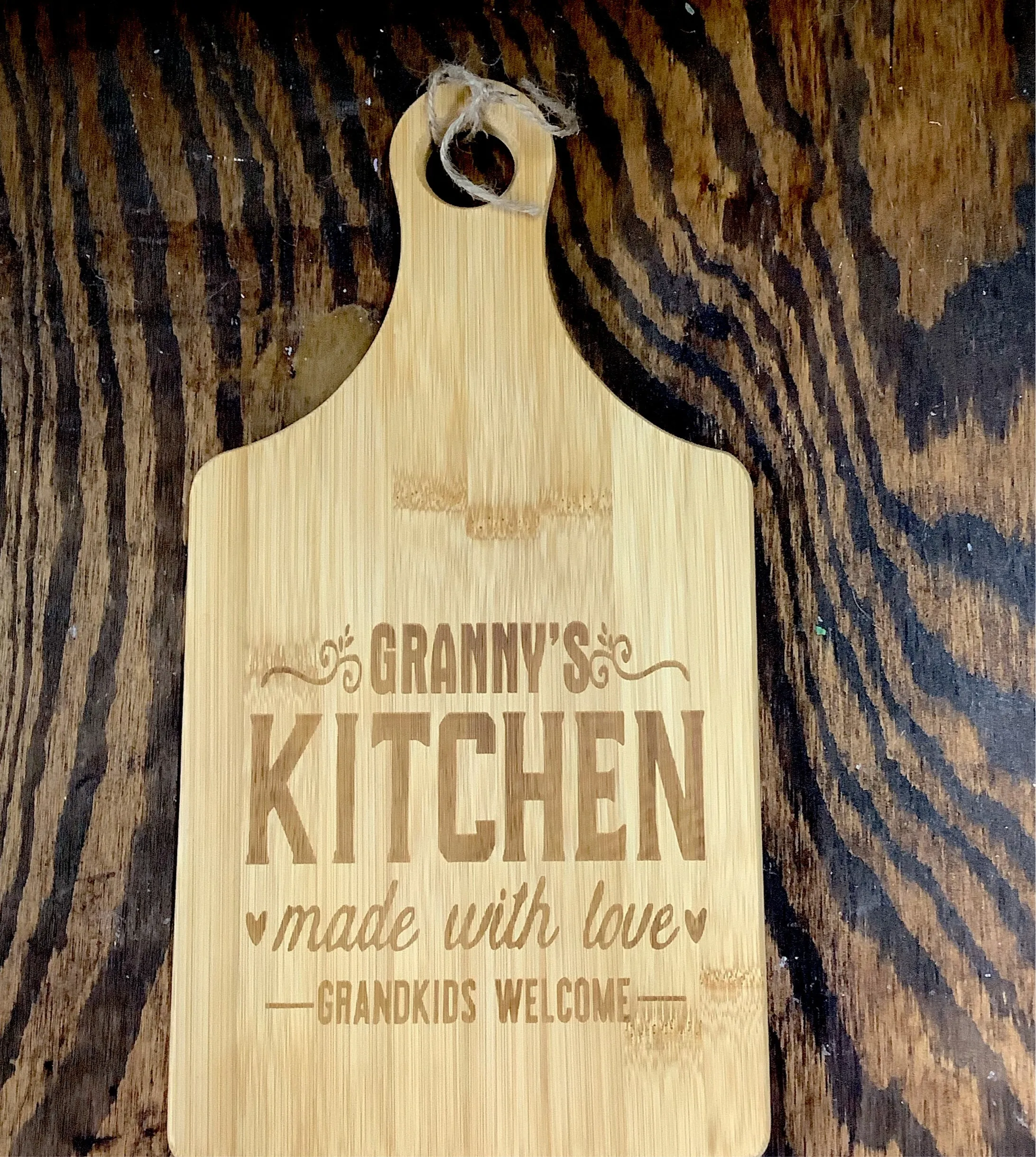 Wooden Cutting Board with Handle 7 x 13.5