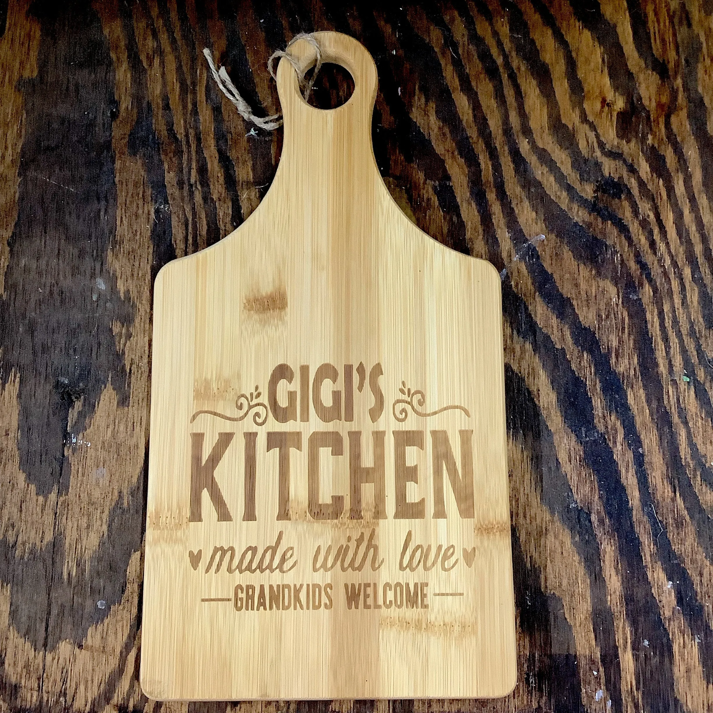 Wooden Cutting Board with Handle 7 x 13.5